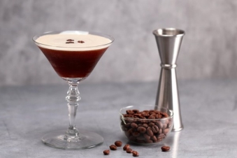 Espresso Martini nồng nàn đánh thức mọi giác quan